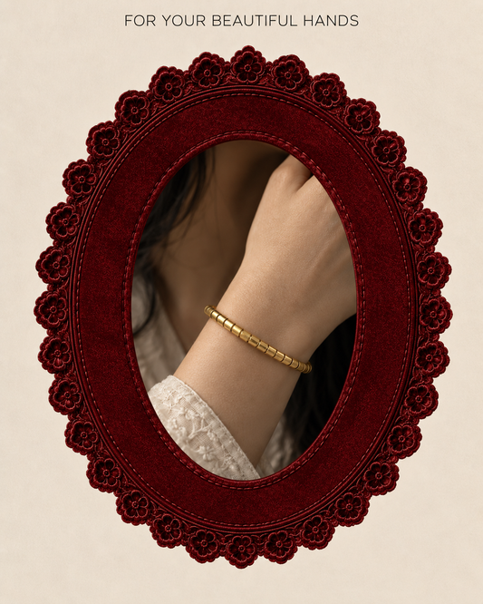 The Segmented Aurelia Bangle