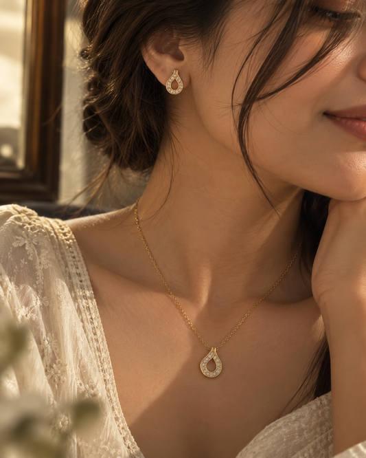 The Gilded Teardrop Halo Set