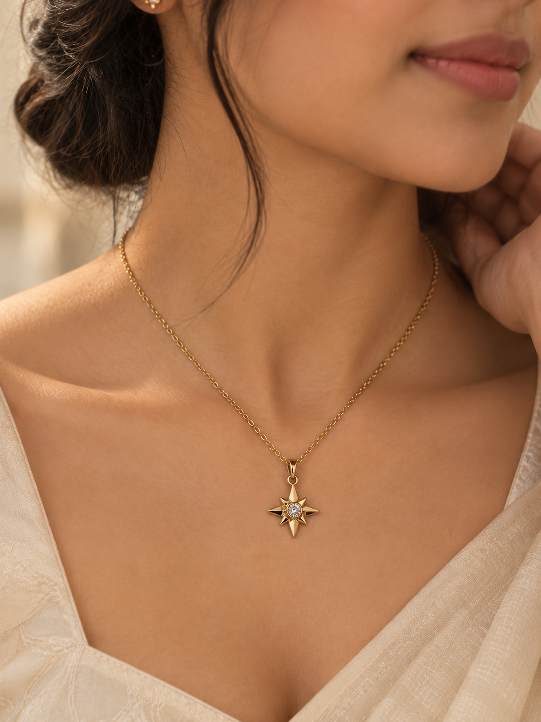 The Celestial North Star Necklace (Golden)