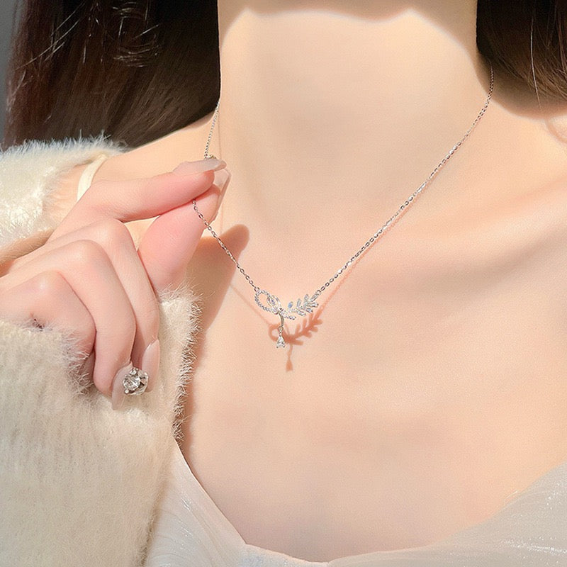 The Crystal Bow & Branch Choker