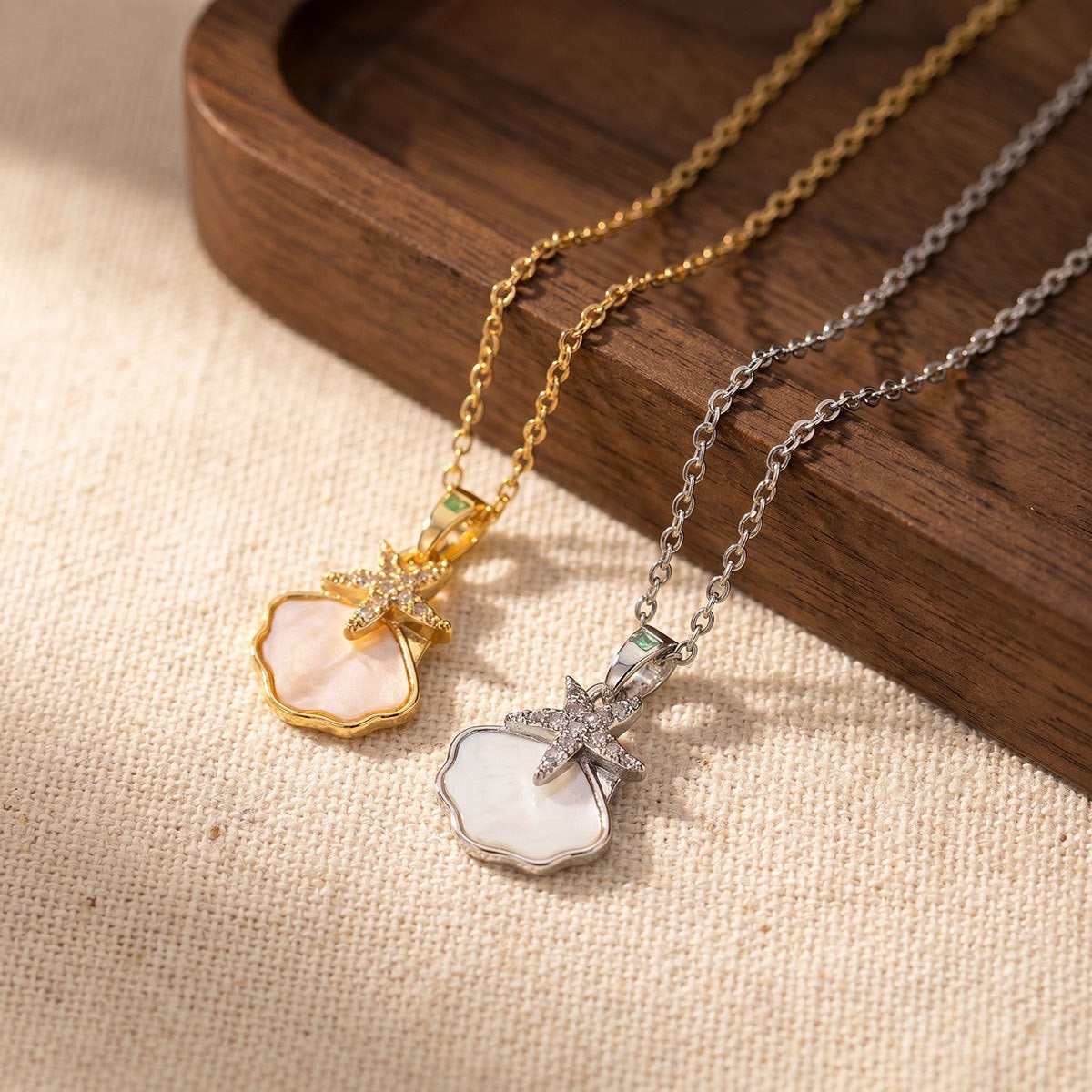 The Starfish & Shell Motif Necklace